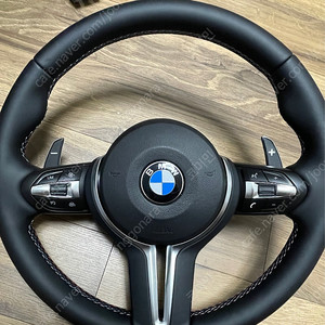 BMW M핸들 팔아요