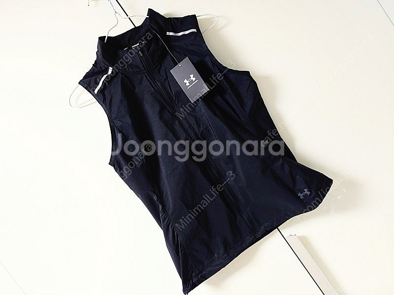 [새상품] 여성 언더아머 러닝조끼/경량베스트/우븐조끼/집업/자켓/점퍼--0