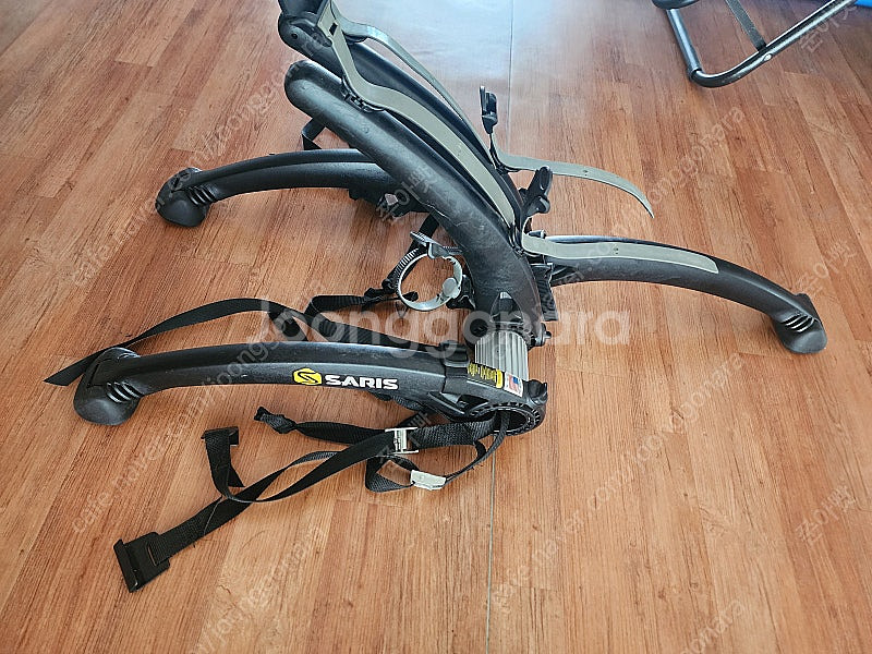 사리스 차량용 자전거 캐리어 판매합니다--2