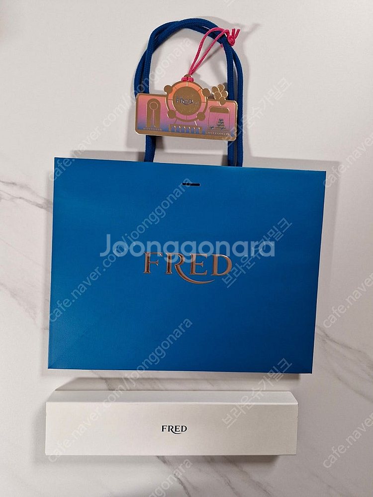 프레드 팔찌케이스 박스 쇼핑백팝니다 (택포)--0