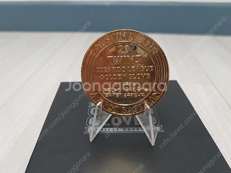 엘지 트윈스 오스틴 선수 2024 골든글러브 기념 골드...--6