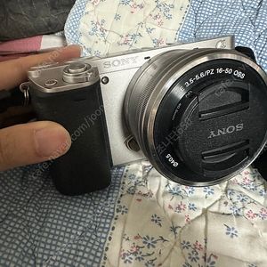A6000 번들렌즈 포함 미러리스 소니 판매