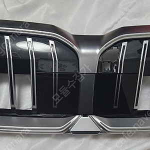 BMW G60 530i 정품 키드니그릴 순정부품 아이코닉글로우o(센서커버포함)팝니다