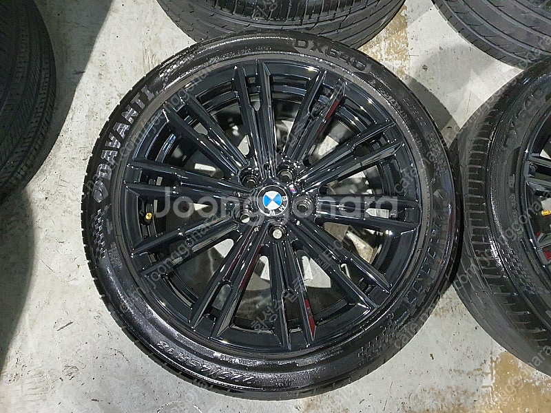 BMW G20 3시리즈 790M 18인치 순정 휠타이어...--2