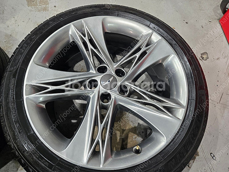 제네시스G90 RS4 20인치 순정 휠타이어 판매합니다--4