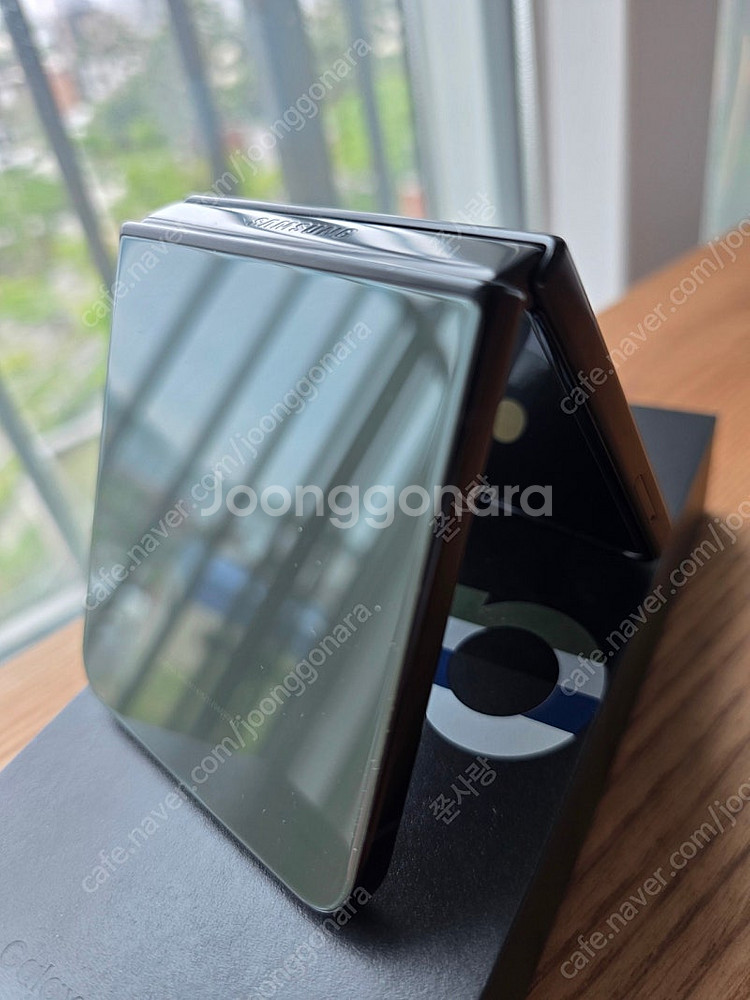삼성 갤럭시 Z flip 4 512g--2
