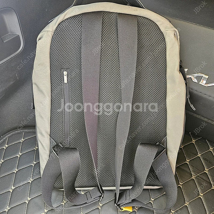 만다리나덕 오레 백팩 팝니다--1