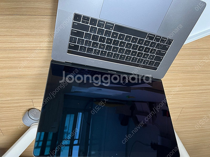 맥북프로 2018 15인치 부품용--1
