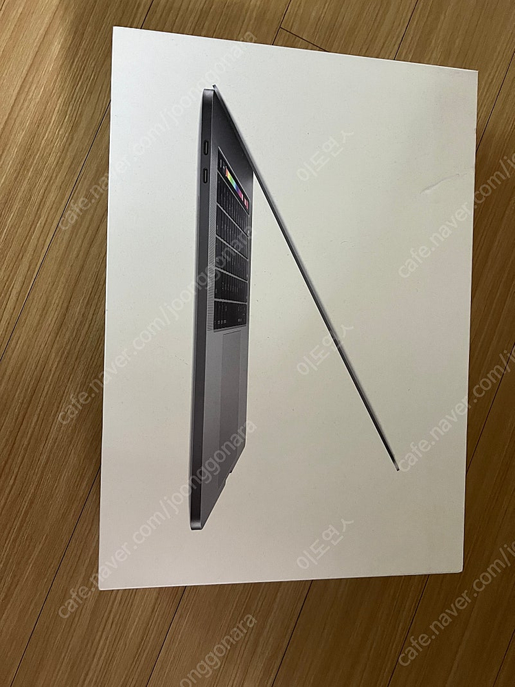 맥북프로 2018 15인치 부품용 이미지