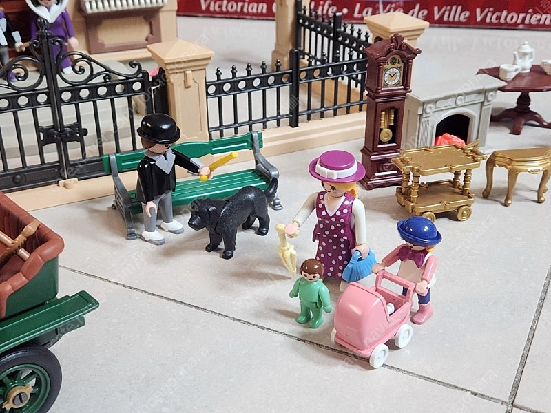 플레이모빌(PLAYMOBIL) 5955 FAO 슈바르츠 150주년 빅토리안 시티 판매합니다. 이미지
