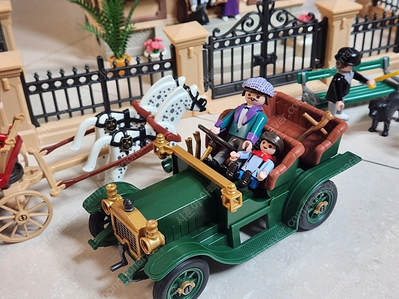 플레이모빌(PLAYMOBIL) 5955 FAO 슈바르츠 150주년 빅토리안 시티 판매합니다. 이미지