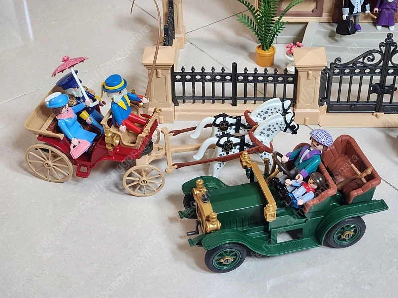 플레이모빌(PLAYMOBIL) 5955 FAO 슈바르츠 150주년 빅토리안 시티 판매합니다. 이미지