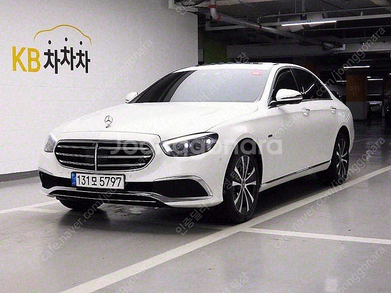 벤츠 E클래스 중고 벤츠 E300 중고 2021년식 5...--2