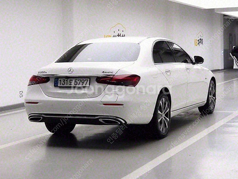 벤츠 E클래스 중고 벤츠 E300 중고 2021년식 5...--4