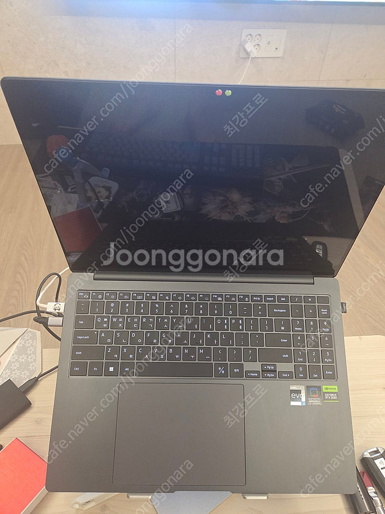 NT960XFH-XD72G 삼성노트북 판매합니다.--3