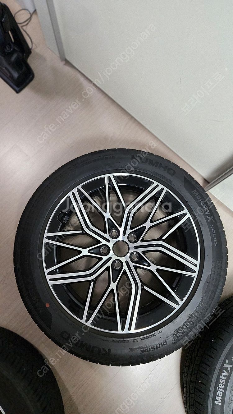 제네시스 g90 19인치 휠타이어--1
