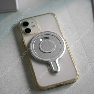Insta360 Flow 짐벌 (맥세이프 마그네틱 포함) 판매합니다.