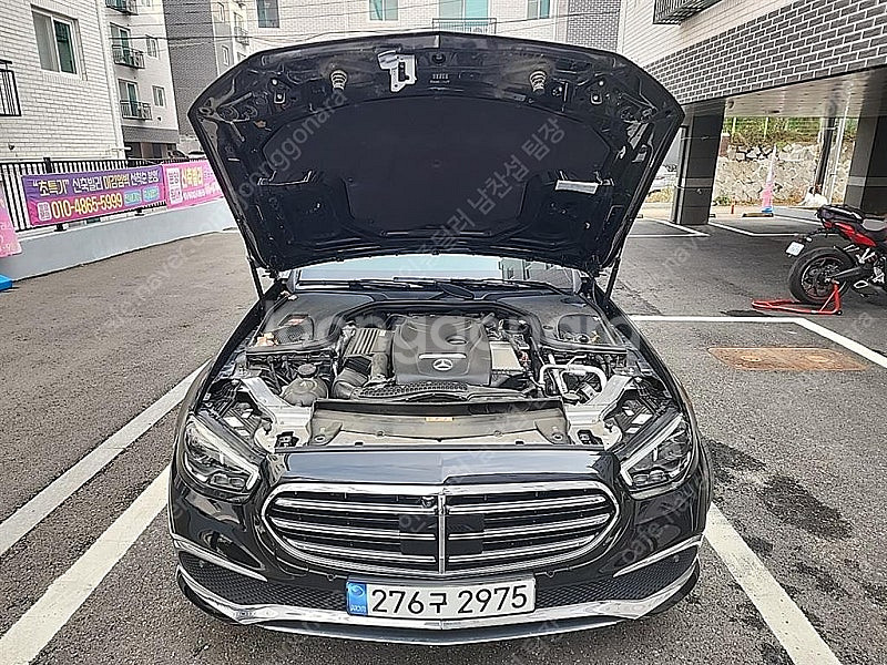 벤츠 인증중고 벤츠 E클래스 중고 검정색 2022년식 ...--8