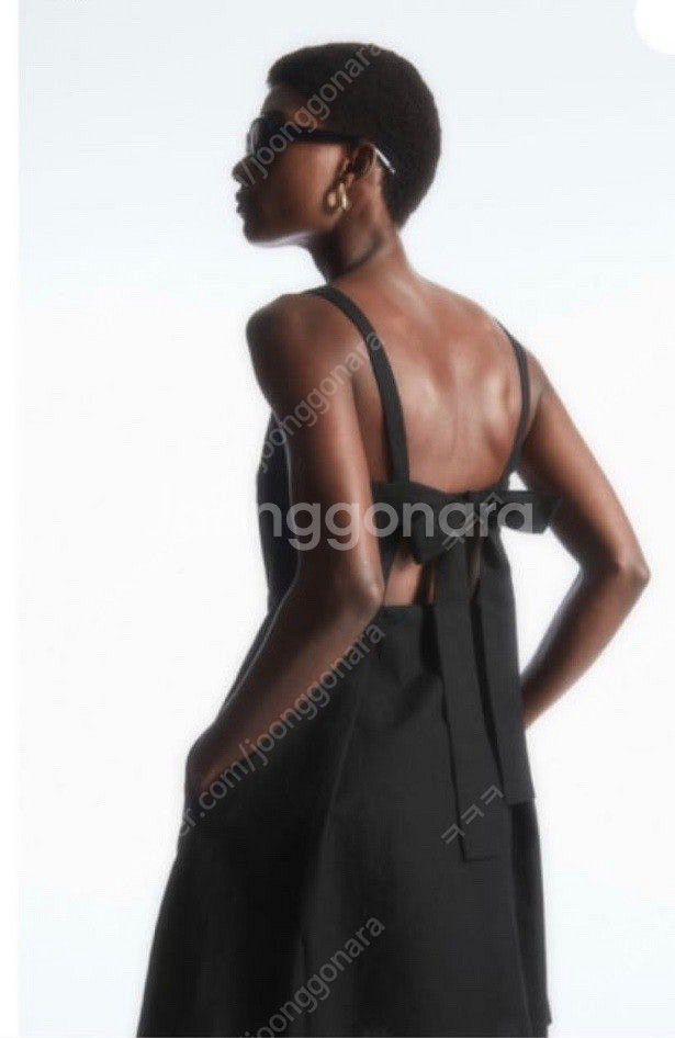 COS(코스) 오픈 백 미니 피나포어 드레스(34사이즈)--1