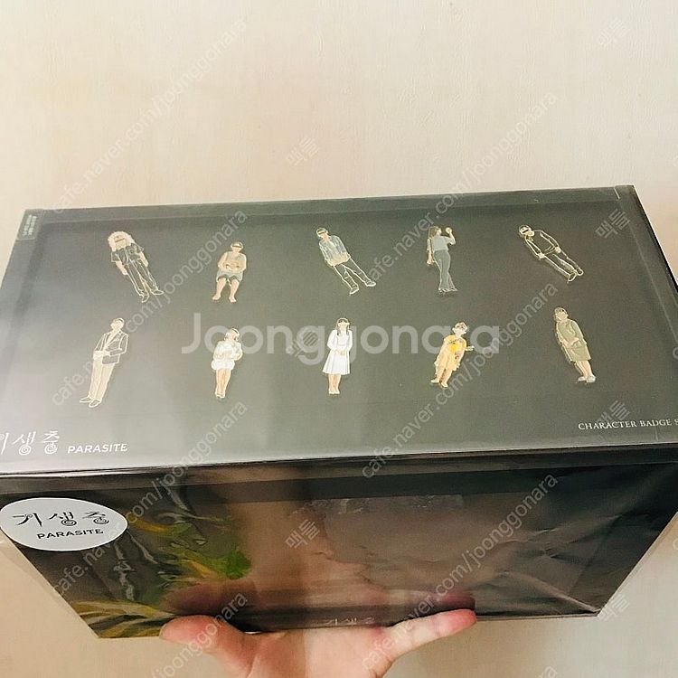 영화 기생충 디오라마 뱃지 세트 공식 한정판 판매--3