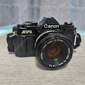 Canon AV-1 Black + FD 50mm f/1.8