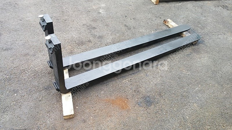 TCM 중고 전동지게차 1.5톤 3단 4300MM 싸이...--4