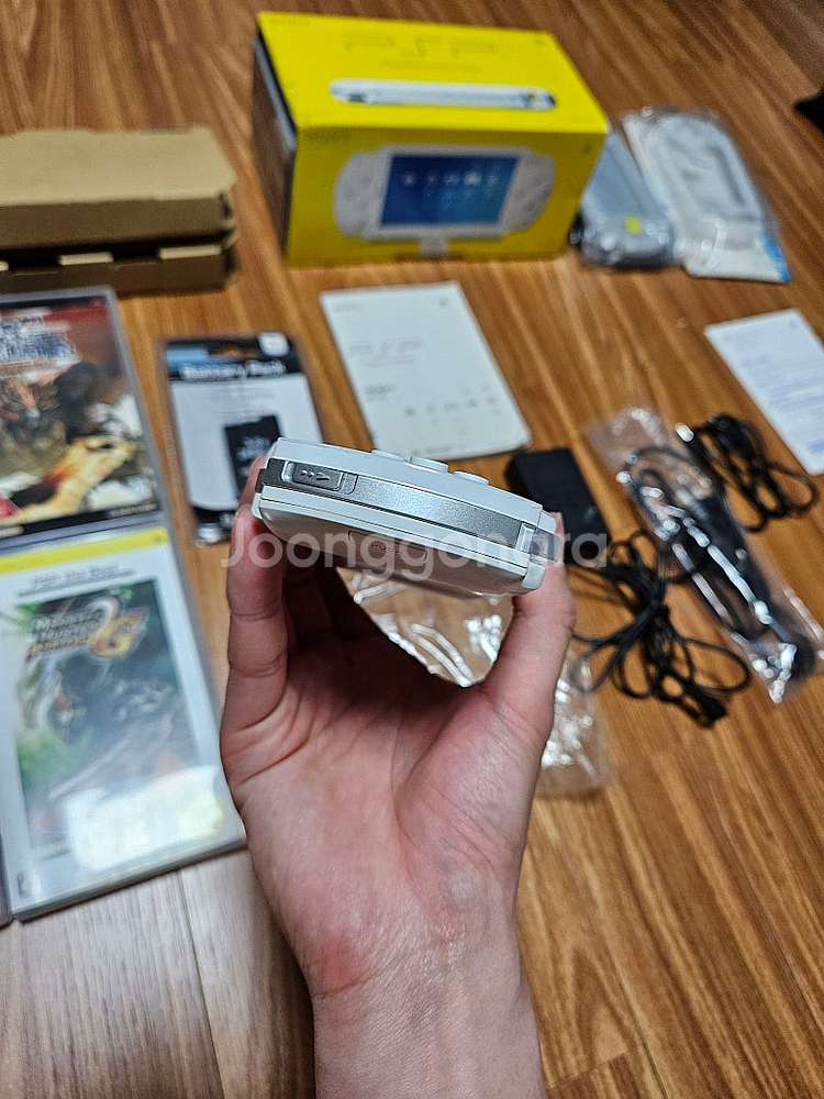 PSP-1005 세라믹화이트 한국정발 박스셋 + 주변기...--8