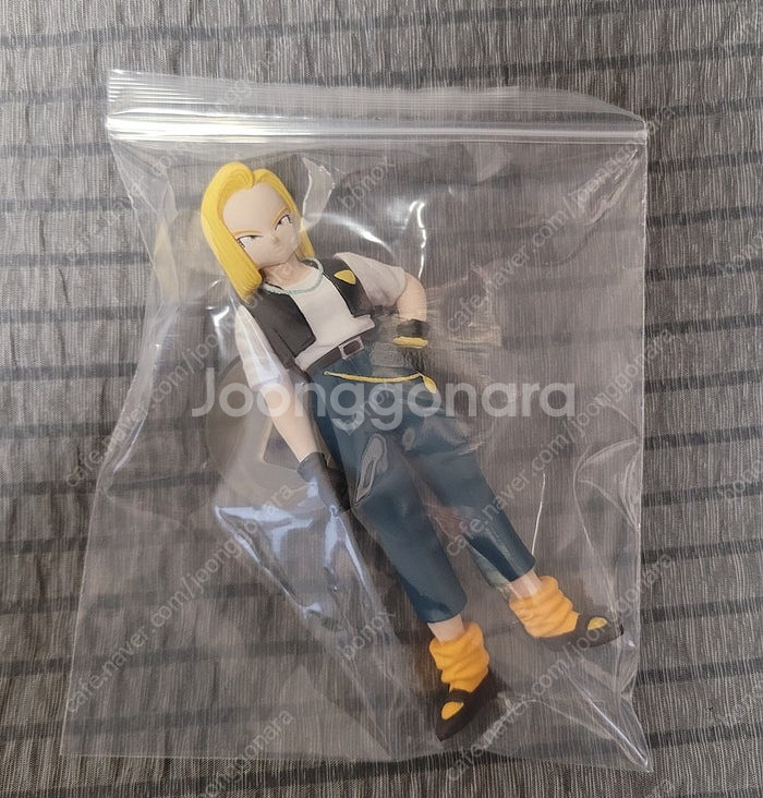 슈퍼걸, 드래곤볼, 요츠바랑, 나의히어로아카데미아 피규어 판매합니다.--1