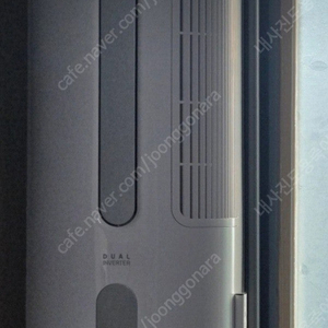파세코 창문형 에어컨입니다 모델명은 PWA-3400W 이에요 22년 5월 제조되었네요 - 정격능력: 2,500W - 소비전력: 770W 창문에 설치하는 타입이라 공간 활용에 좋