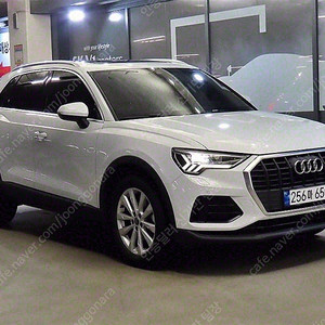 흰색 아우디 Q3 중고 아우디 중고 35 TDI 중고자동차 51,672 km