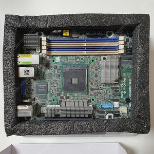 [단순개봉] Asrock Rack B550 듀얼 10GbE 서버 메인보드
