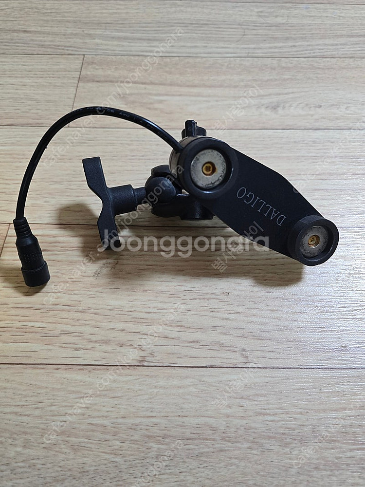 오토바이 충전거치대 팝니다--0