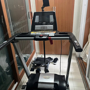 해피런 트레드밀(런닝머신/러닝머신) DS-5011 25만원 판매합니다.