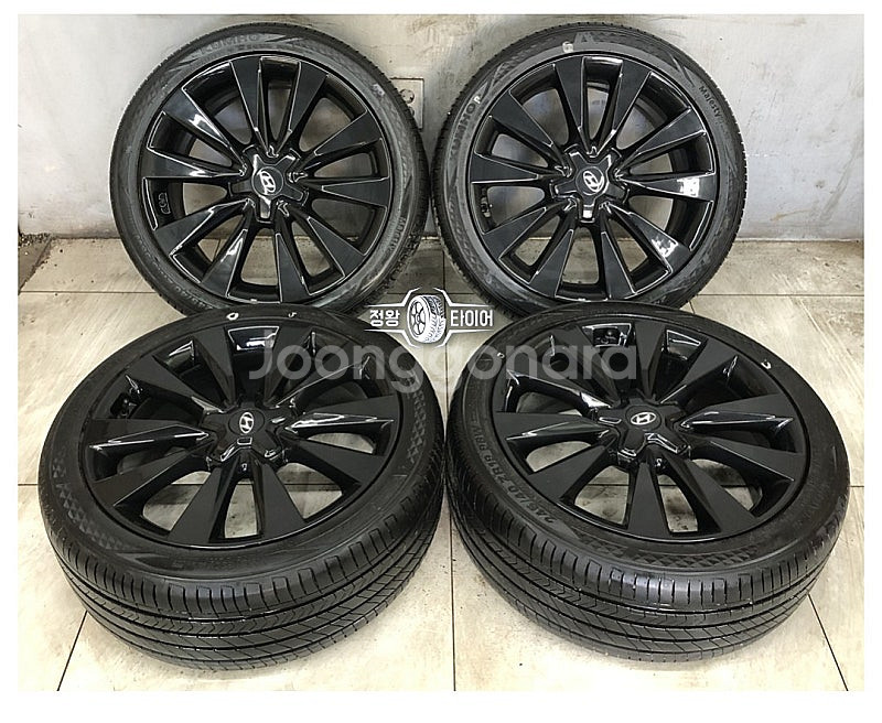 그랜저HG 셀러브리티 블랙 휠타이어 245/40R19--0