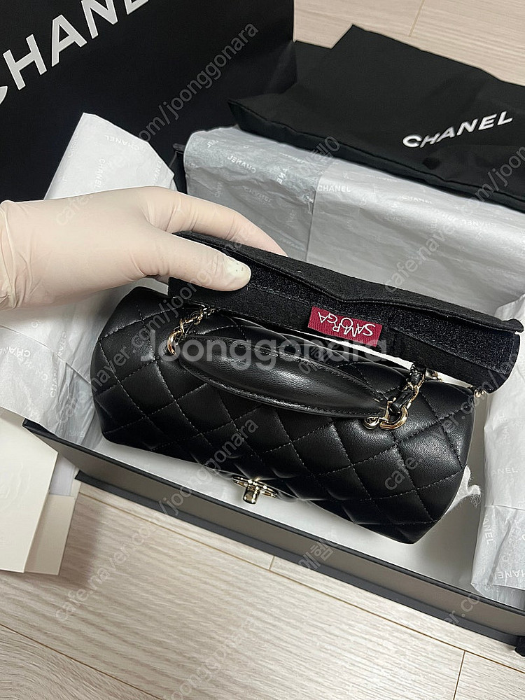 샤넬 클래식 뉴미니 탑핸들 램스킨 샴골--1