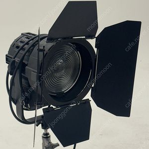 루포 lupo dayled 2000 pro led. 영상조명 팝니다.
