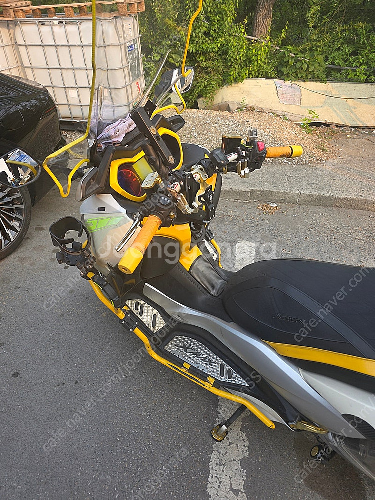 2022년식 XMAX300 팝니다--2