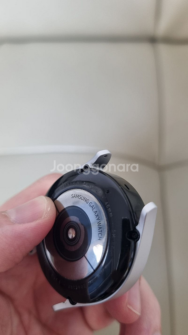 갤럭시워치4 40mm 실버 wifi +충전기+스트랩--7