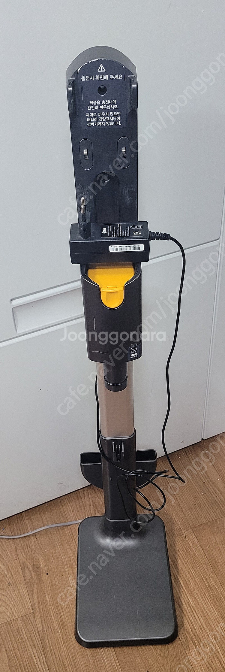 LG 코드제로 충전 거치대+정품아답터+배터리3개--0