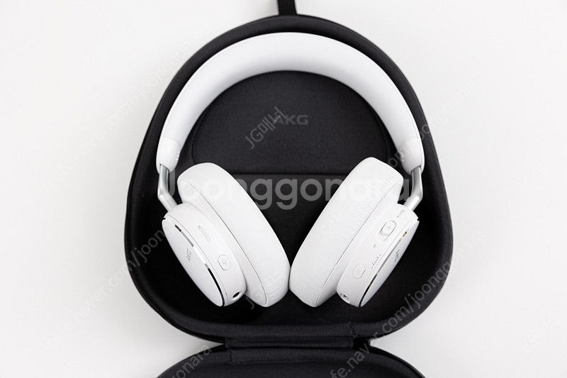 AKG N9 HYBRID 화이트 헤드폰 판매합니다.--3