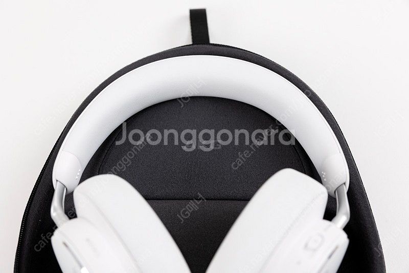AKG N9 HYBRID 화이트 헤드폰 판매합니다.--4