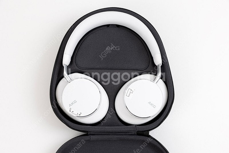 AKG N9 HYBRID 화이트 헤드폰 판매합니다.--9