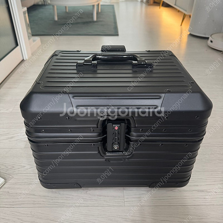 리모와st 탑박스 40L 팝니다--0