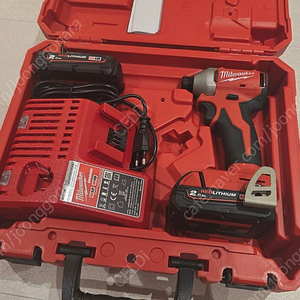 밀워키 임팩드라이버 M18 BLIDR-202C CBL2