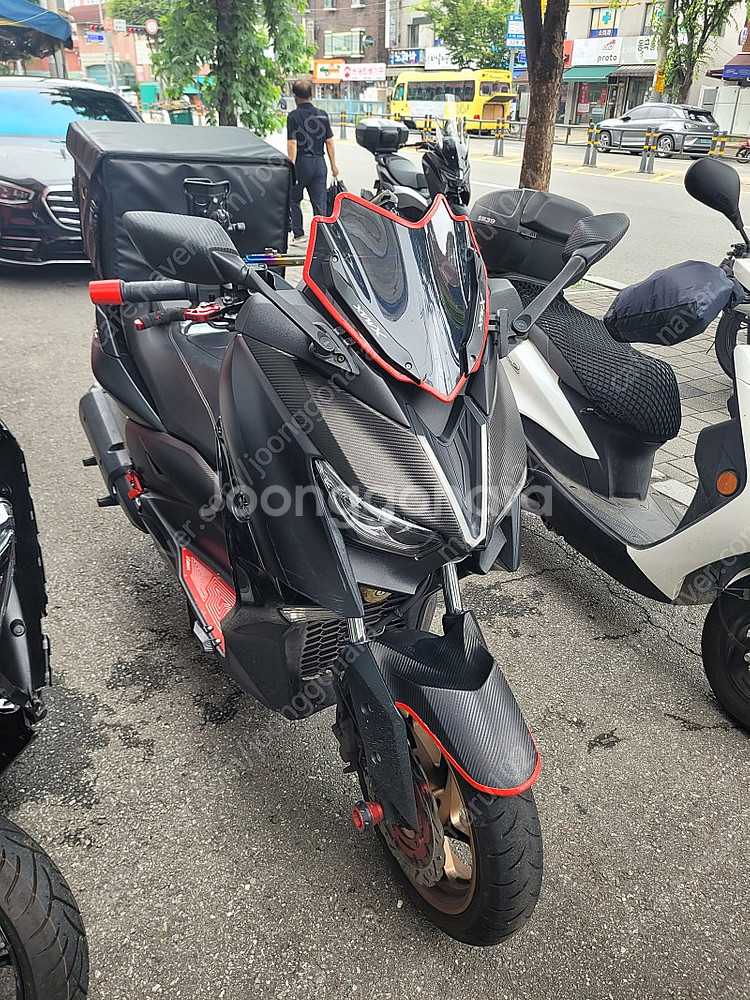 엑스맥스300 19년식 빠른판매 합니다.--0