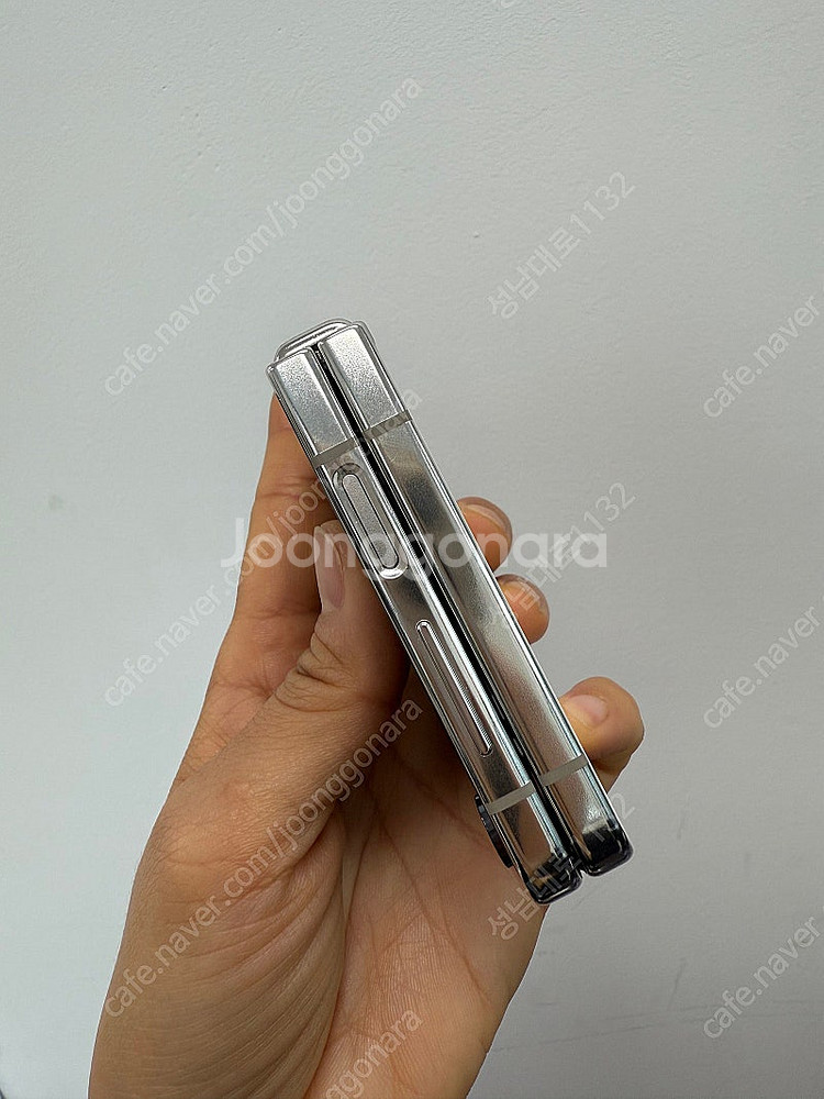 F731 갤럭시 Z플립5 화이트 512기가 35만 판매...--5