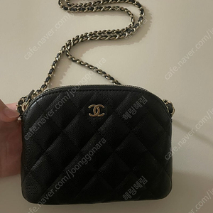 샤넬 체인달린 미니백 하프문 ap4000