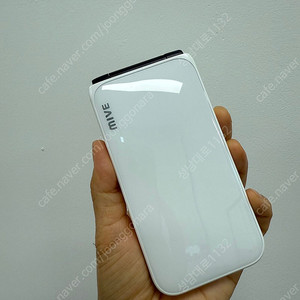M120 (MIVE)마이브 스타일폴더폰 화이트 32기가 6만 판매합니다.