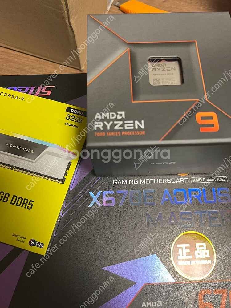 DDR5 6200Mhz CL36 Corsair Whit...--0