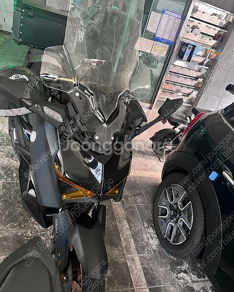 xmax300 23년식 페리--1